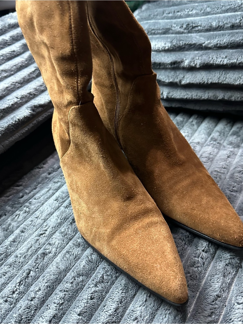 Vintage Pointed-Toe Suede Heeled Boots in Cognac